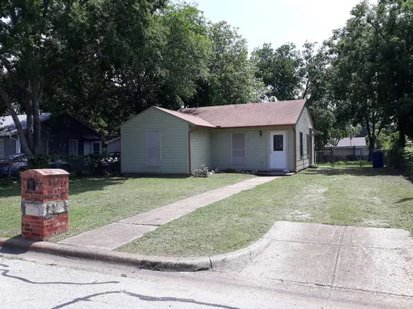 1648 Corrin Ave, Blue Mound, TX 76131
