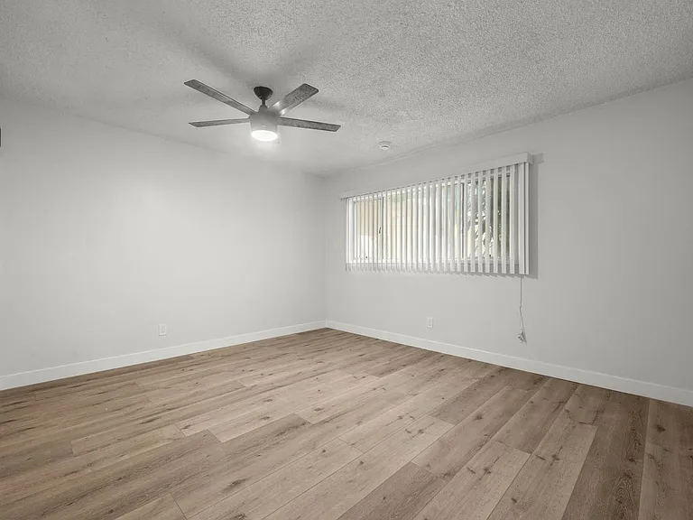 3878 Potomac Ave #11A — Photo 8