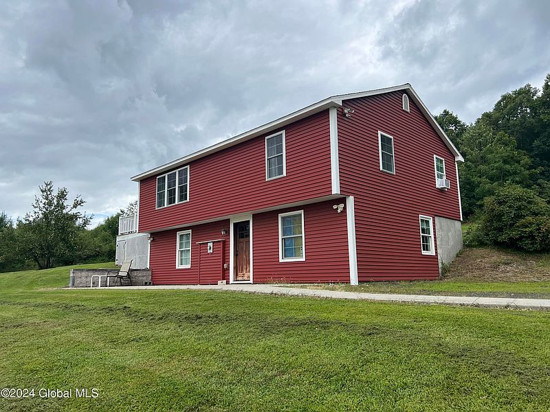 5th image of 24 Oak Hill Road Road