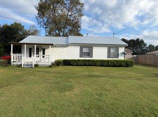 318 E Culpepper Ave, Doerun, GA 31744