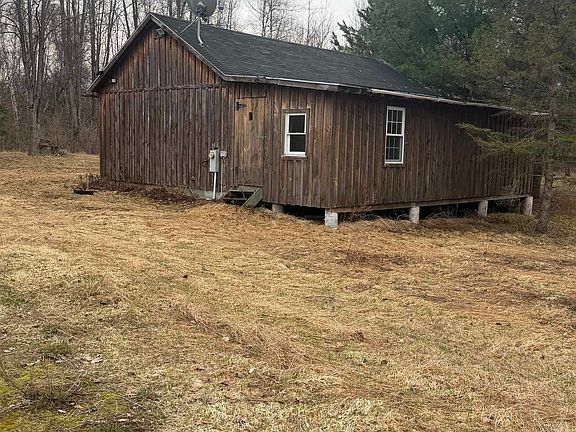 3rd image of 350 Irish Settlement Rd