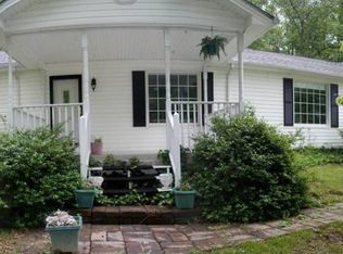 2556 Mount Tabor Rd, Blacksburg, VA 24060