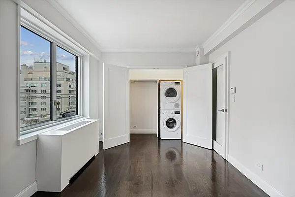 Rented by 165 E 66 Street Residential Owner LLC | media 7