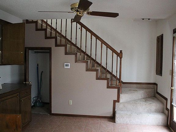 Utility room stairs