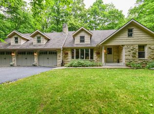 13380 Oak Hill Ln, Brookfield, WI 53005