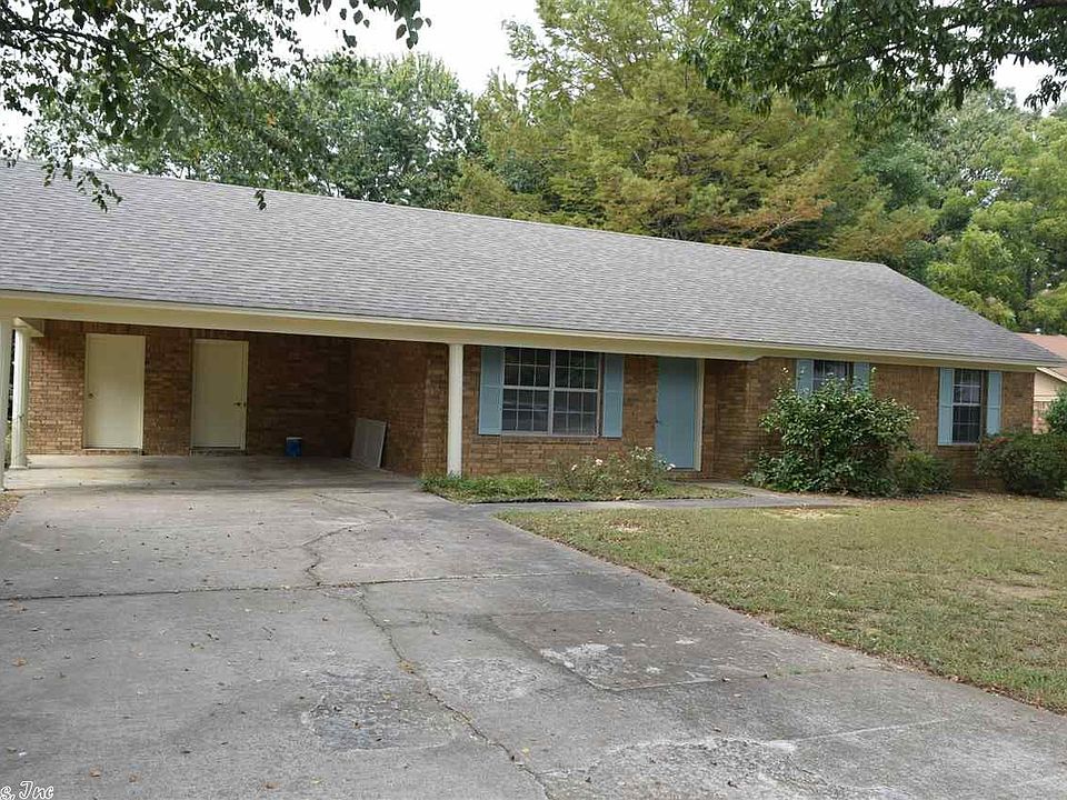 1st image of 12 Barksdale Dr