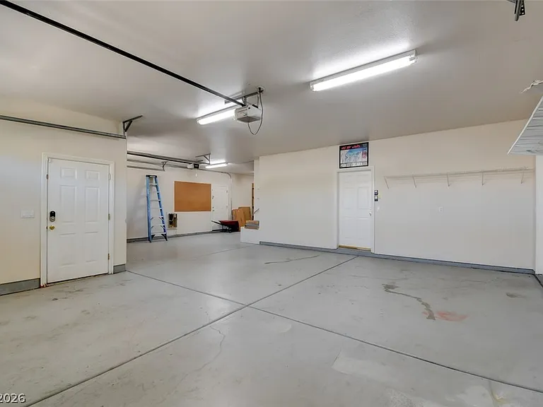 8623 Golden Canyon Rd — Photo 6