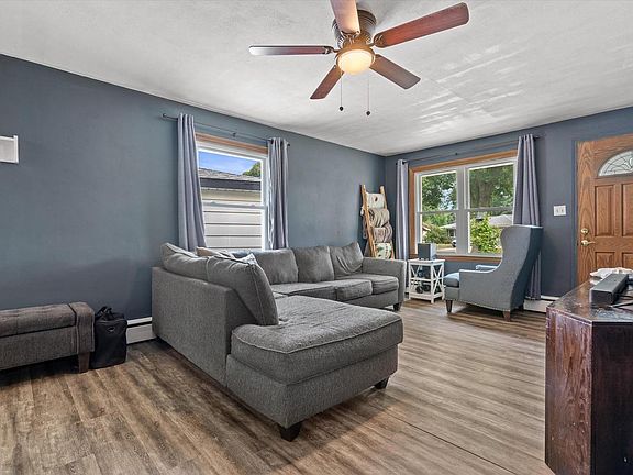 4th image of 2421 W Bridge STREET