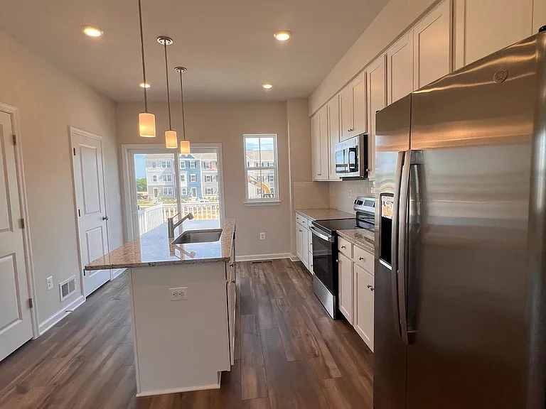 349 Short Branch Dr — Photo 10