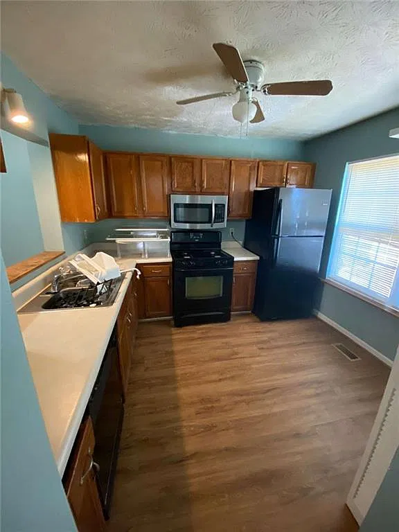 3619 Main Station Dr SW — Photo 2