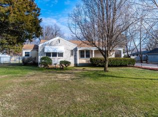 2140 S Hampton Ave, Springfield, MO 65807