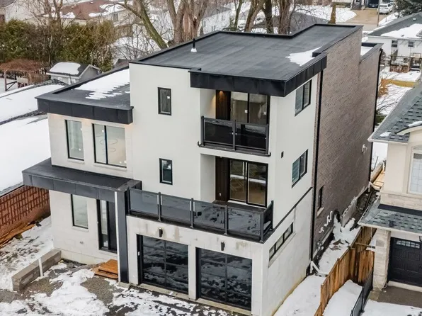 711 Hillview Cres, Pickering, ON L1W 2R6