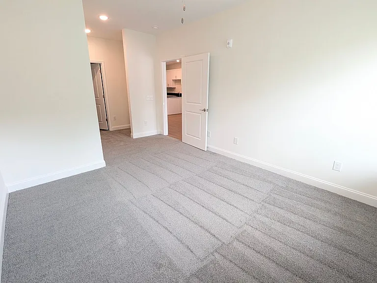6801 West Apartments — Photo 26