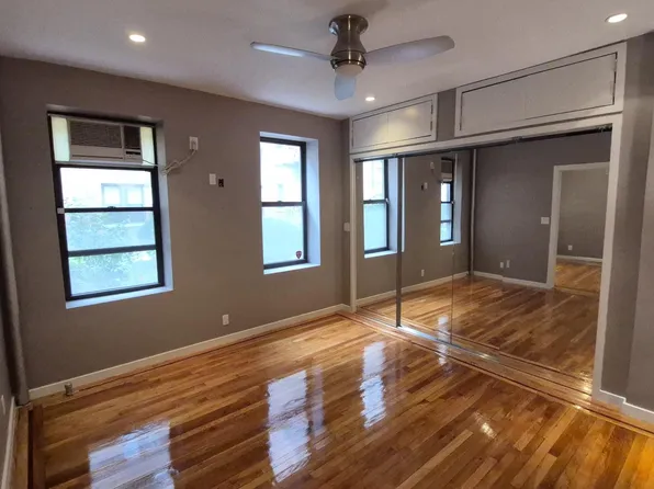 21-24 31st Street image 1 of 12