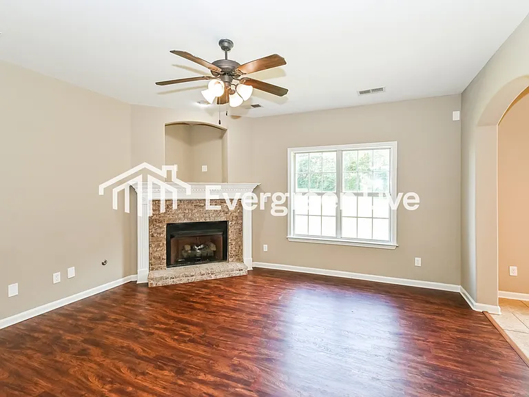 8734 Lezlarken Ln — Photo 2