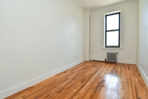 Rented by Bohemia Realty Group | media 12