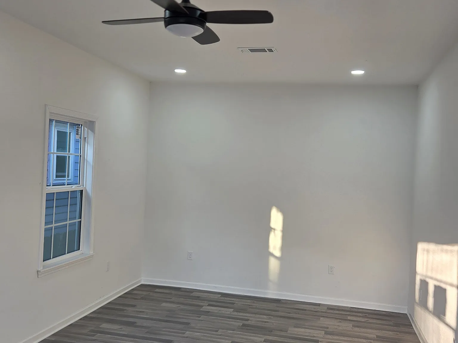 3 bed, 1925 sqft, $2,500 — Photo 4