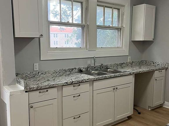 3rd image of 1704 Church St