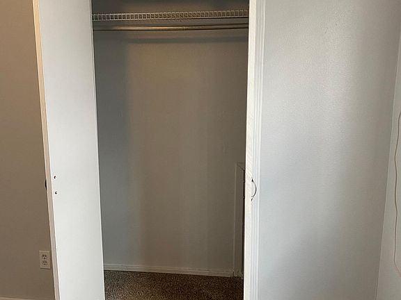 4th image of 3526 Paris Ave