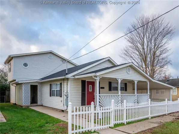 1310 13th St, Nitro, WV 25143