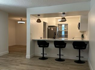 4100 N 58th Ave APT 203, Hollywood, FL 33021