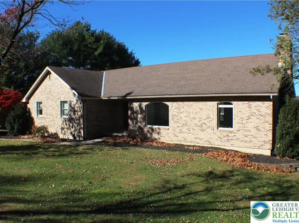 3545 Apricot Dr, Walnutport, PA 18088