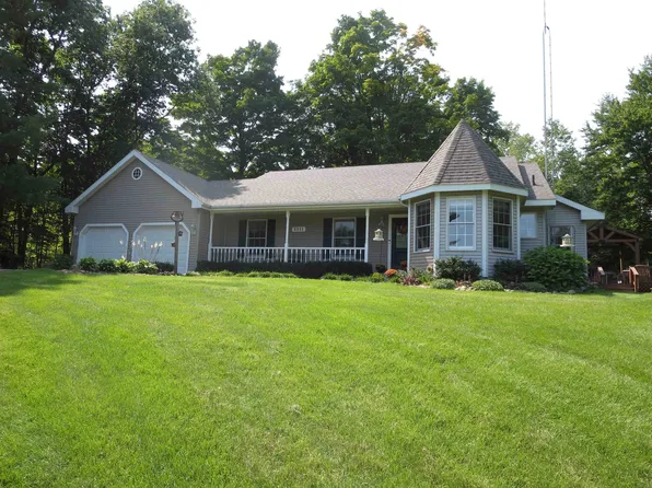 3311 N Hoover Ave, Gladwin, MI 48624