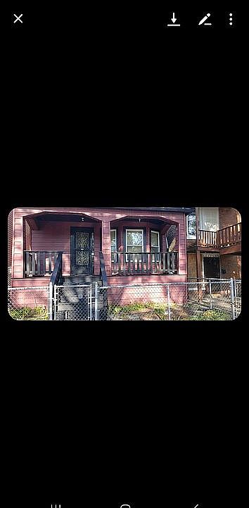 2nd image of 4934 W Iowa St