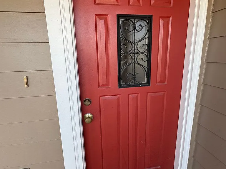 621 Gateway Ct — Photo 9