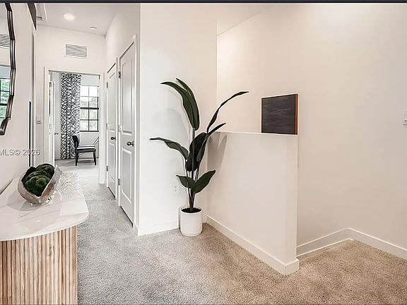 4th image of 1114 SW 9th Ave #0