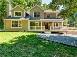 9 Ricker Dr, Ringwood, NJ 07456