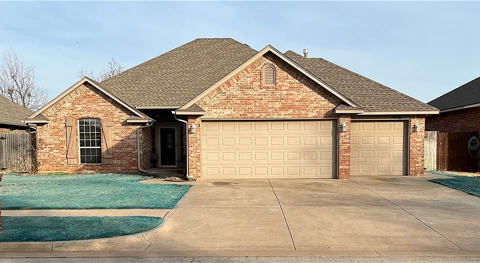 1st image of 14116 N Glen Oaks Pl