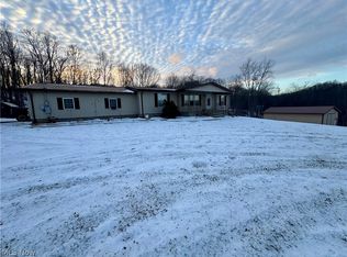 1105 Pacific Rd NE, Carrollton, OH 44615