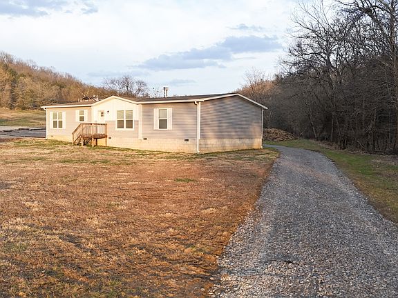 3rd image of 186 Aggie Perry Rd