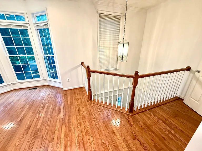 4028 Heatherstone Ct — Photo 10