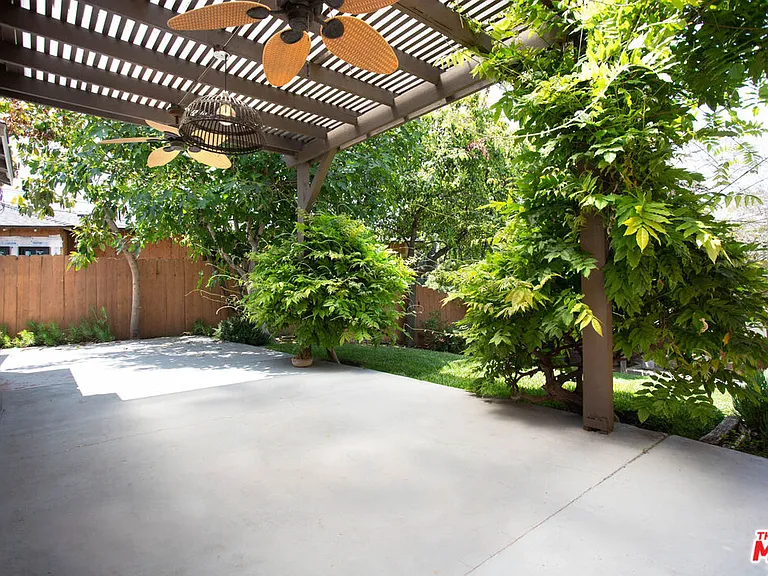 1337 Westerly Ter — Photo 27