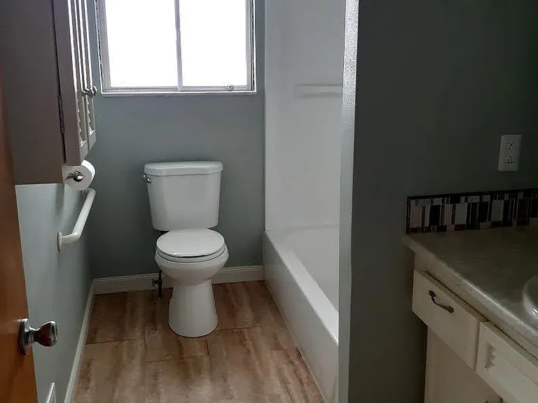 4107 Crystal St — Photo 11