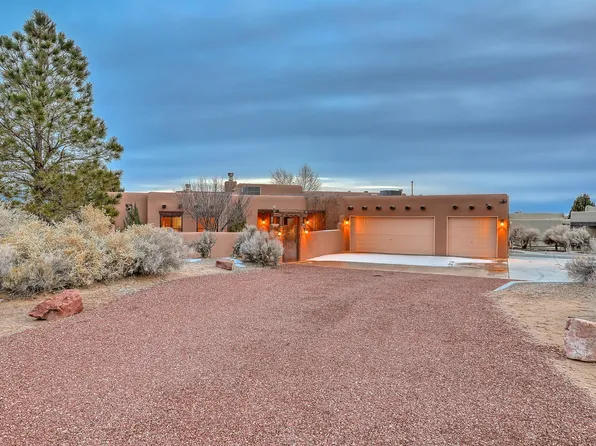 708 Rio Ruidoso Rd NE, Rio Rancho, NM 87144
