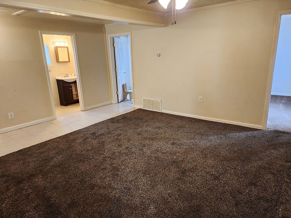 2nd image of 200 Washington Ave #200