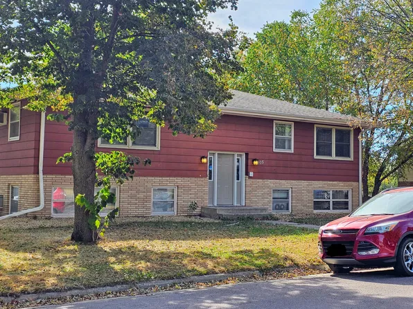 1605 S 3rd St APT 2, Saint Peter, MN 56082
