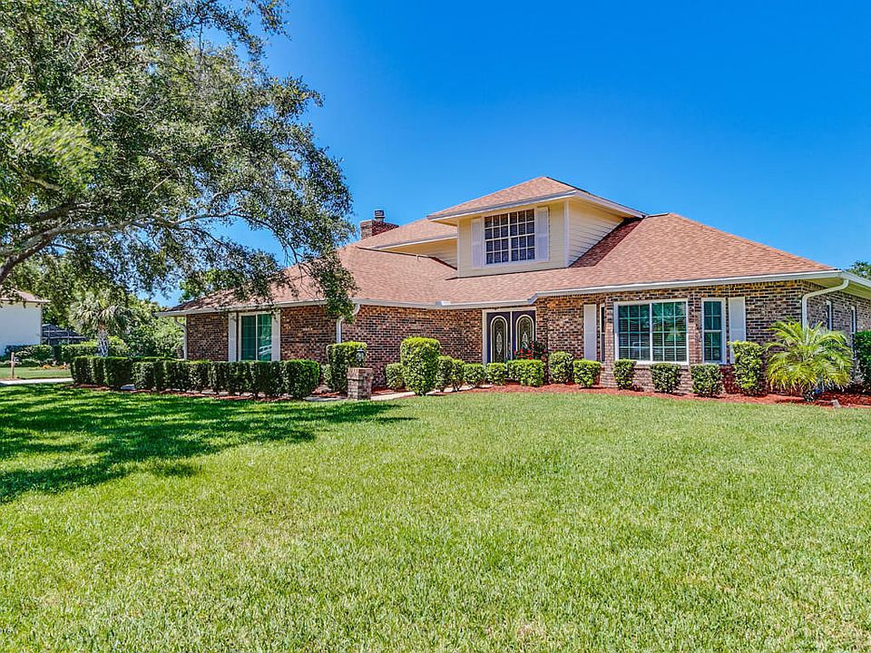 1st image of 685 Woodbridge Dr