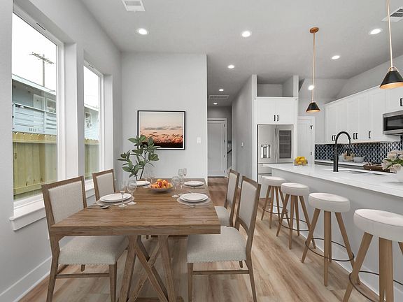 3rd image of 6817 Peerless St