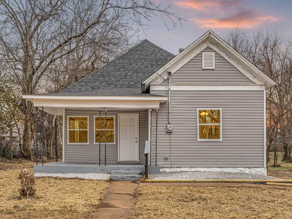 2111 N Newton Avenue, Springfield, MO 65803