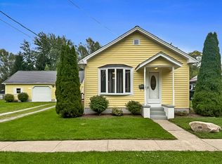 28 1st Ave, Albion, PA 16401