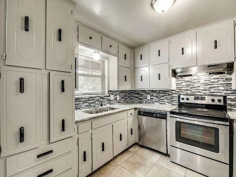 8113 Starnes Rd — Photo 18