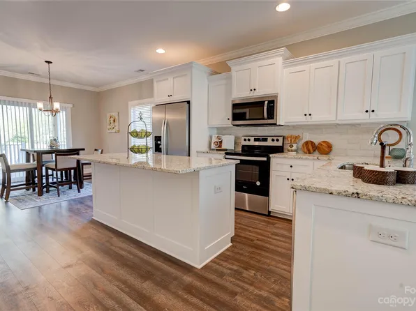 109 Hillcrest St, Shelby, NC 28152