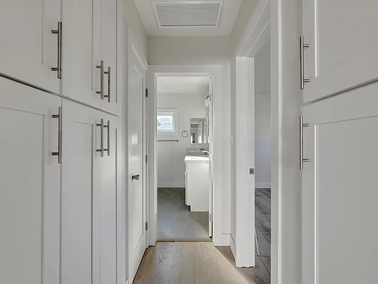 811 Buena Vis #9 — Photo 24