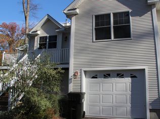 1065 Pleasant Valley Rd N, Groton, CT 06340