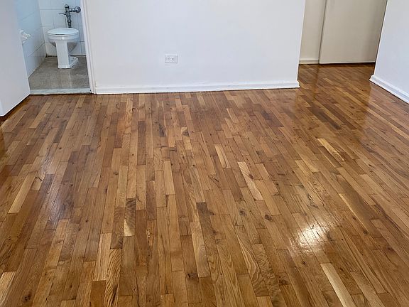 2nd image of 14212 41st Ave APT 5D
