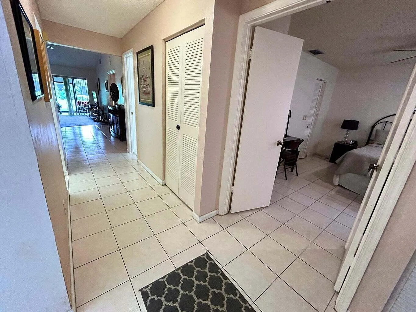2 bed, 2.0 bath, 1363 sqft, $2,550 — Photo 4